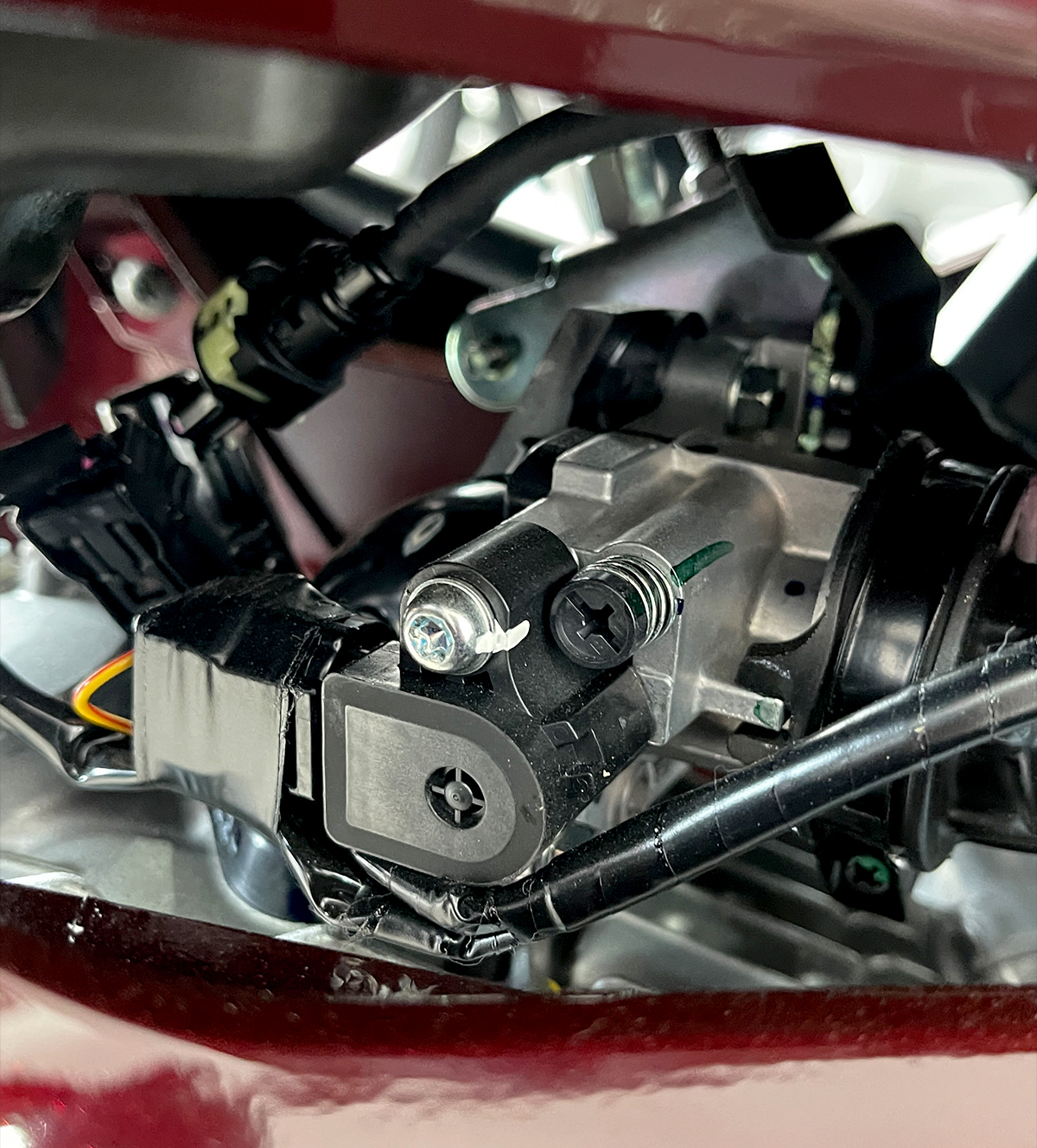 Bộ phun xăng Honda Dream 125 NCX 2024 màu đỏ Bộ phun xăng Honda Dream 125 NCX 2024 màu đỏ